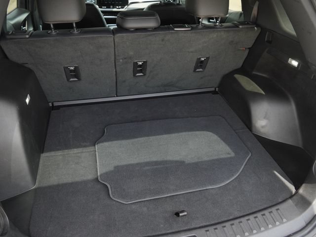 Used 2026 Chevrolet Equinox LT w/ Convenience Package II FWD image 13