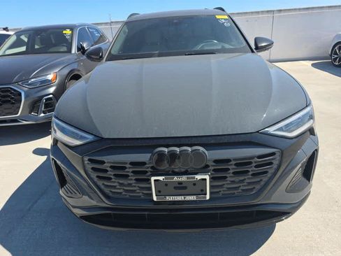 Used 2024 Audi Q8 e-tron Premium Plus AWD/4WD image 11