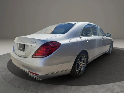 Used 2016 Mercedes-Benz S 550 S 550 4MATIC Sedan 4D image 5