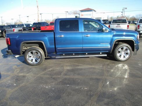 Used 2017 GMC Sierra 1500 SLT image 2
