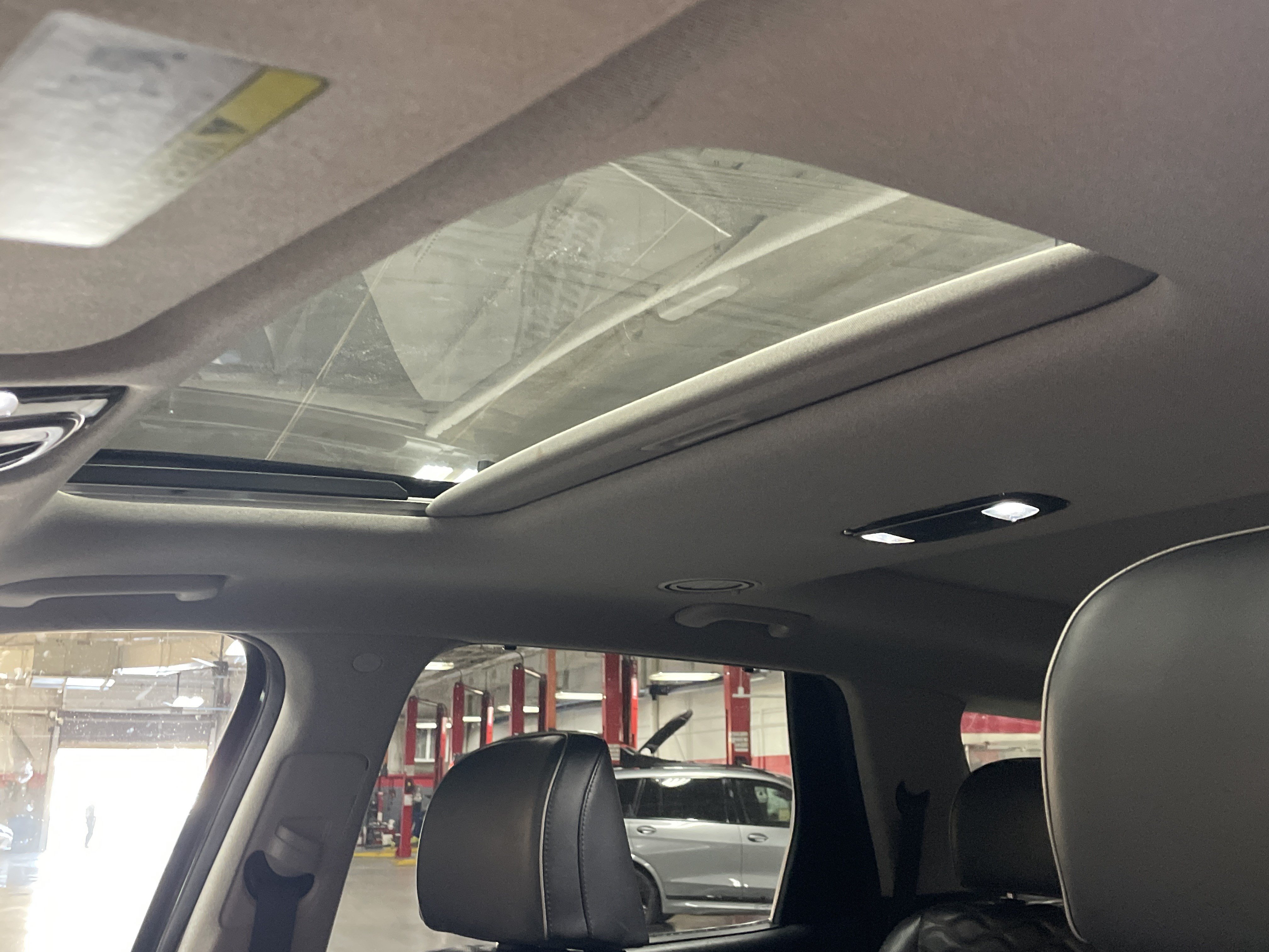 Used 2021 Hyundai Palisade Limited FWD image 7
