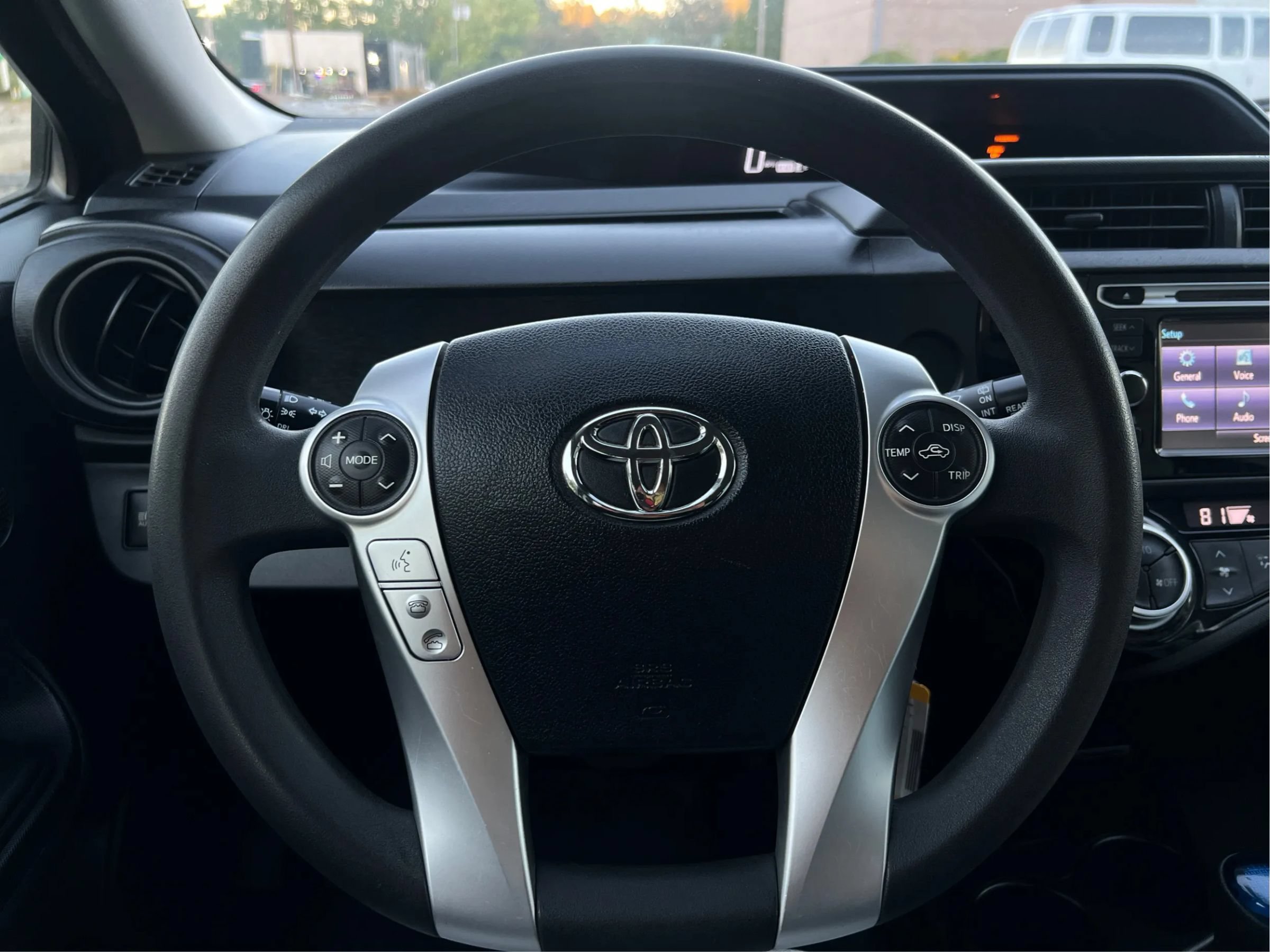 Used 2017 Toyota Prius C One FWD image 28