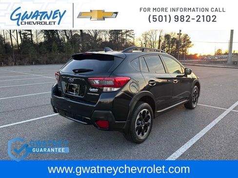 Used 2023 Subaru Crosstrek 2.0i Premium image 5