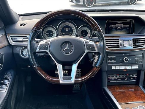 Used 2016 Mercedes-Benz E 350 Sedan image 5