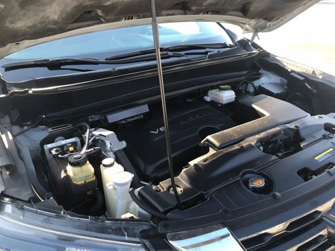 Used 2020 Nissan Pathfinder S image 52