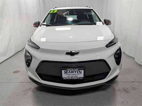 Used 2023 Chevrolet Bolt EUV LT w/ Convenience Package image 8