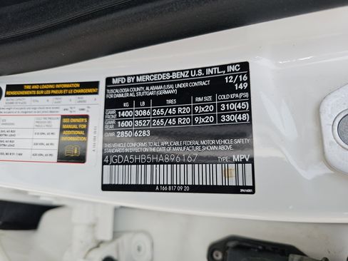 Used 2017 Mercedes-Benz GLE 350 4MATIC image 38
