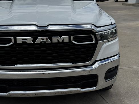 Used 2025 RAM 1500 Big Horn AWD/4WD image 5