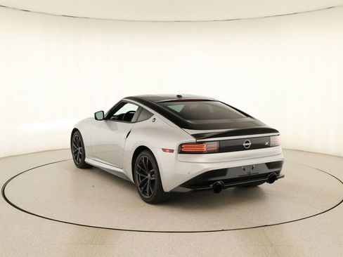 Used 2024 Nissan Z Performance w/ Floor Mat Package RWD image 4