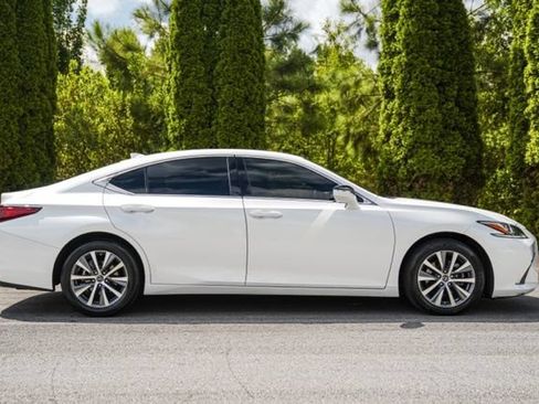Used 2020 Lexus ES 350 w/ Accessory Package 2 FWD image 12