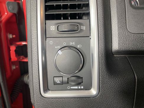 Used 2021 RAM 1500 Warlock w/ Electronics Group AWD/4WD image 13