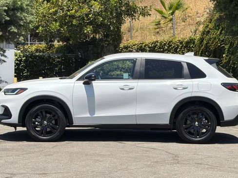Certified 2026 Honda HR-V Sport image 8