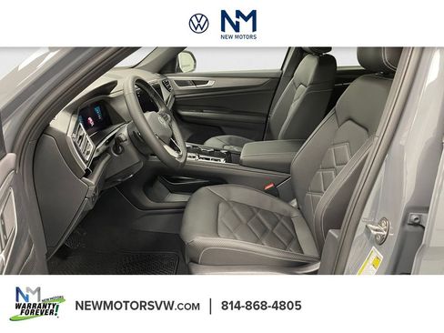 New 2026 Volkswagen Atlas Cross Sport SE image 7