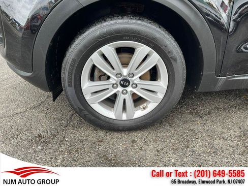 Used 2019 Kia Sportage LX AWD/4WD image 5
