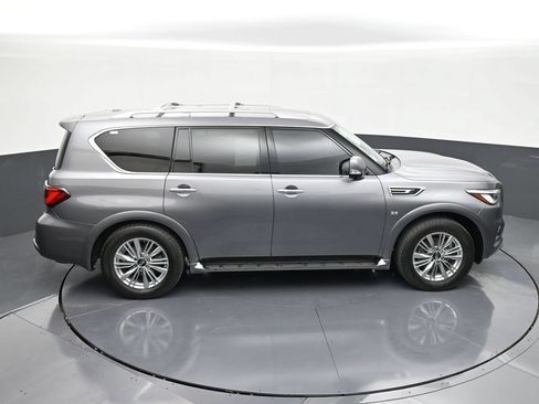 Used 2019 INFINITI QX80 Luxe w/ All-Season Package RWD image 17