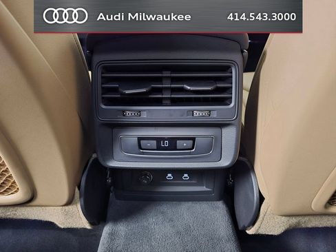 Used 2023 Audi Q8 Premium w/ Convenience Package AWD/4WD image 20