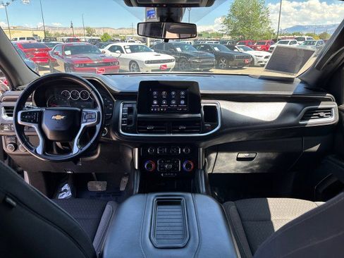 Used 2022 Chevrolet Suburban LS image 25
