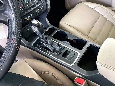 Used 2018 Ford Escape SEL FWD image 15