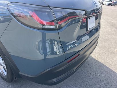 Used 2025 Honda HR-V LX
