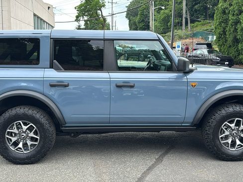 Certified 2025 Ford Bronco Badlands AWD/4WD image 6