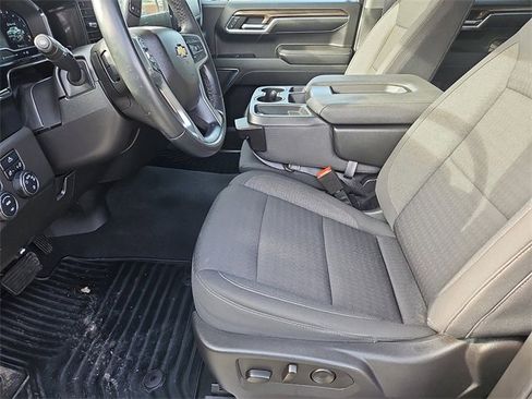 Used 2023 Chevrolet Silverado 1500 LT image 29