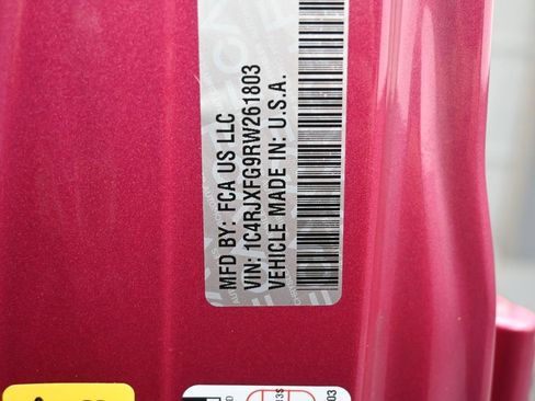 Used 2024 Jeep Wrangler Unlimited Rubicon image 20