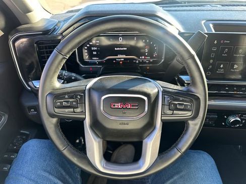 Used 2025 GMC Sierra 1500 Elevation image 31