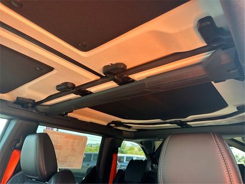 New 2025 Ford Bronco Raptor image 30