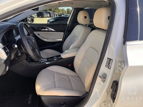 Used 2019 INFINITI QX30 w/ Cargo Package image 22