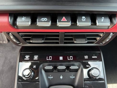 Certified 2025 Porsche 911 Carrera 4 GTS AWD/4WD image 35