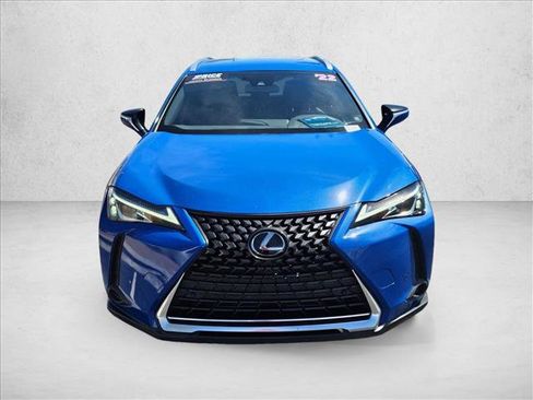 Used 2022 Lexus UX 200 FWD image 2