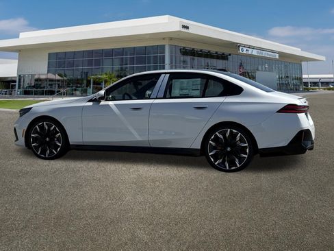 New 2026 BMW 540i xDrive image 7