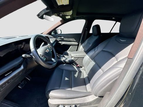 Used 2024 Cadillac XT4 Sport FWD image 19