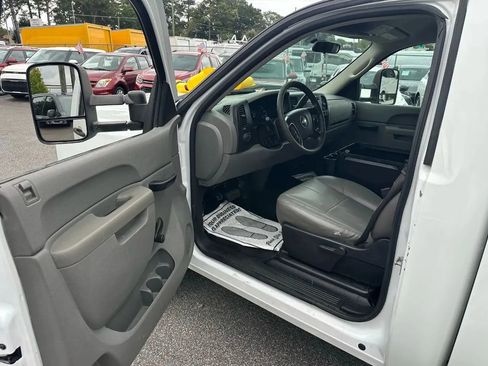 Used 2013 Chevrolet Silverado 1500 W/T image 8