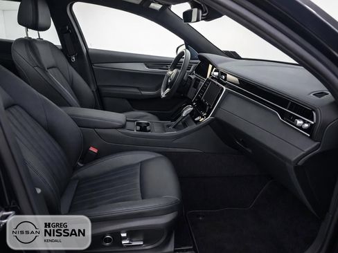 Used 2023 Maserati Grecale GT image 10