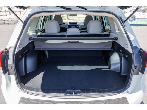 Certified 2022 Subaru Forester Premium AWD/4WD image 14