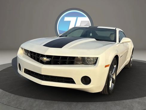 Used 2013 Chevrolet Camaro LS image 15