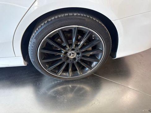 Used 2021 Mercedes-Benz C 300 Sedan image 10