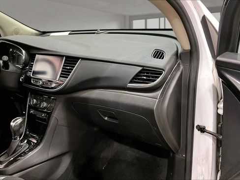 Used 2019 Buick Encore Preferred AWD/4WD image 16