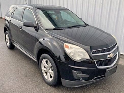 Used 2014 Chevrolet Equinox LS image 2