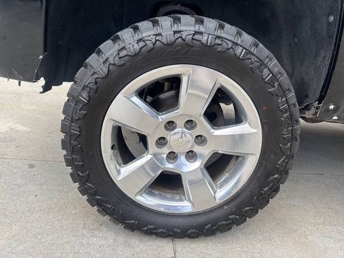 Used 2018 Chevrolet Silverado 1500 LTZ Z71 w/ Redline Edition AWD/4WD image 25