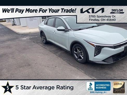 Used 2025 Kia K4 LXS image 1