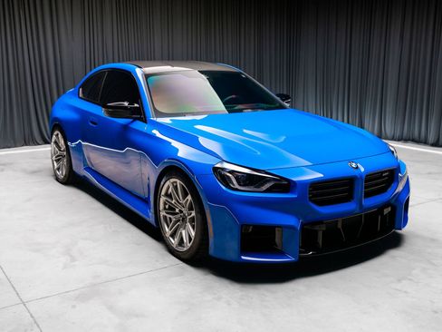 Used 2026 BMW M2 w/ Lighting Package RWD image 2