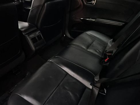 Used 2016 Toyota Avalon Touring image 5