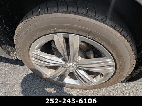 Used 2019 Volkswagen Jetta R-Line FWD image 10