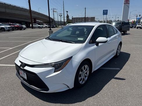 Used 2024 Toyota Corolla LE FWD image 1