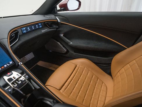 Certified 2022 Ferrari Roma image 27