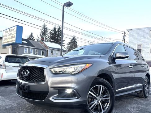 Used 2019 INFINITI QX60 Luxe w/ Essential Package image 1