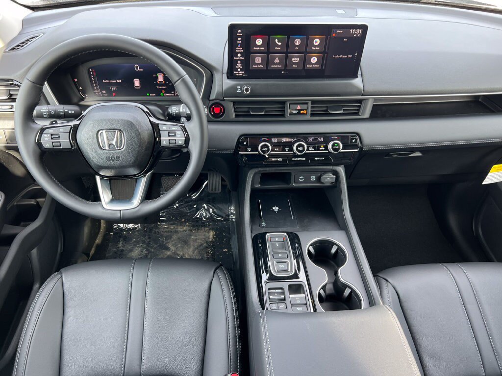 New 2026 Honda Pilot Touring image 2