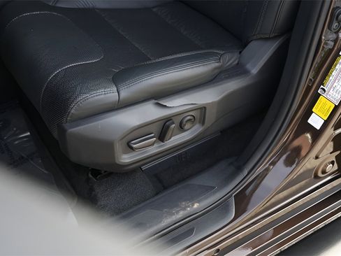 Used 2024 Toyota Tundra Limited image 11